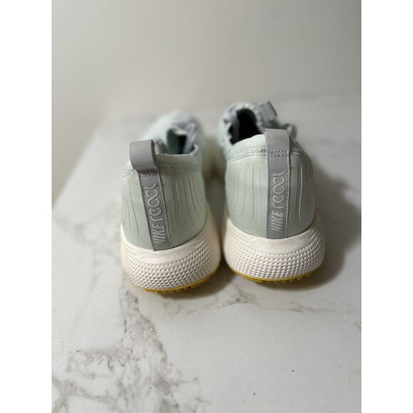 Nike Womens React Escape Run Sz 12 Flyknit Running Shoes Barely Green DC4269 300 - Picture 4 of 9